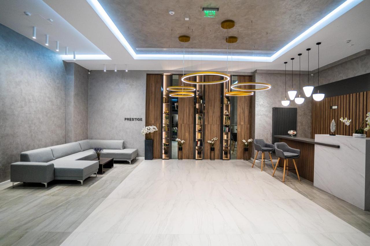 Hotel Prestige Mamaia Ngoại thất bức ảnh